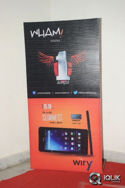 1-Nenokkadine-Movie-Audio-Release